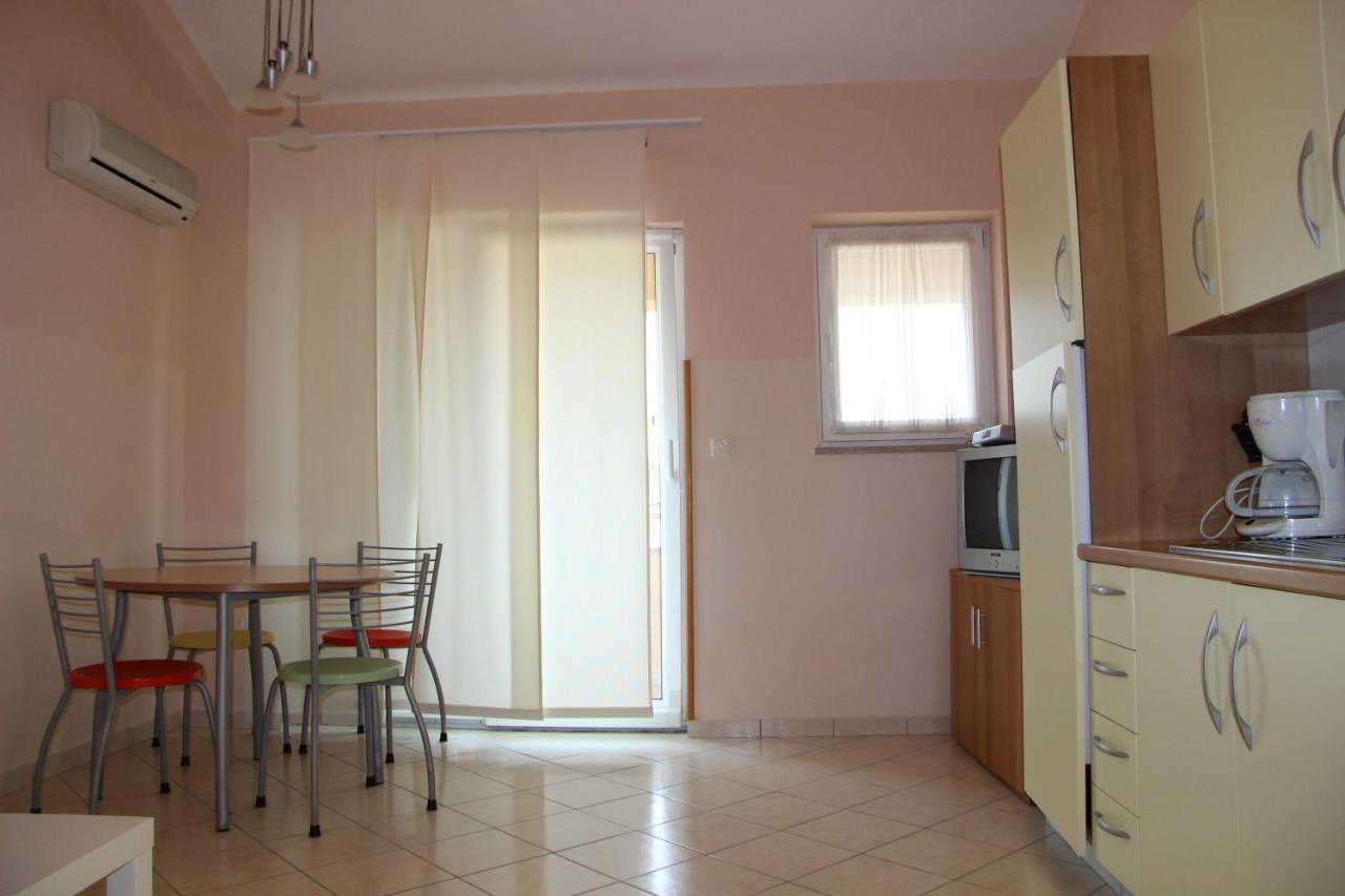 Apartments Miriam Premantura Kültér fotó